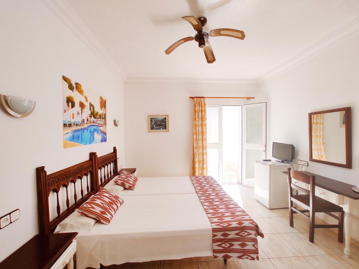 Villa Columbus Family Boutique Hotel Peguera Luaran gambar